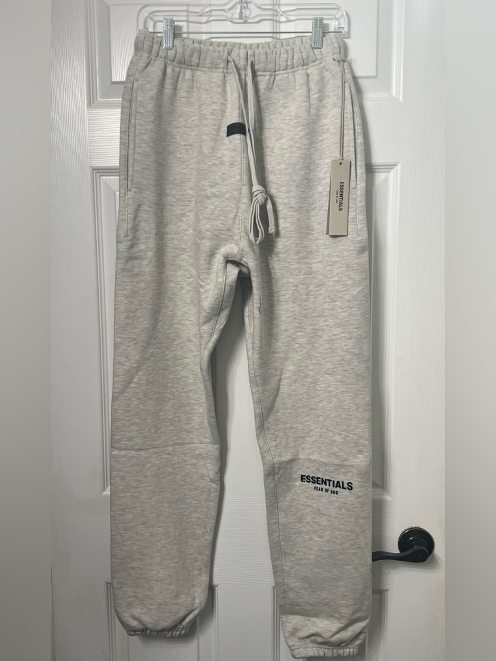 Essentials Fear of God Signature Classic Sweatpant, Oatmeal, Med Men’s, NWT $140